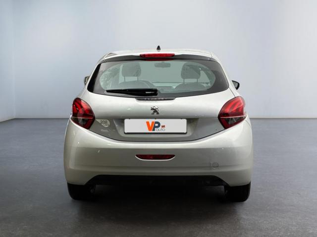 Peugeot 208 image 6