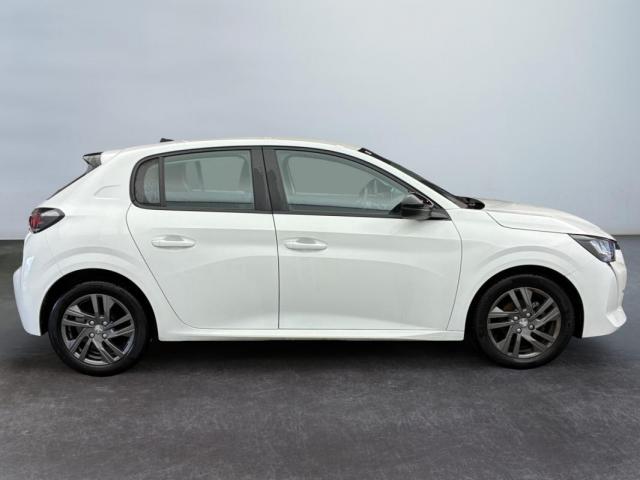 Peugeot 208 image 7