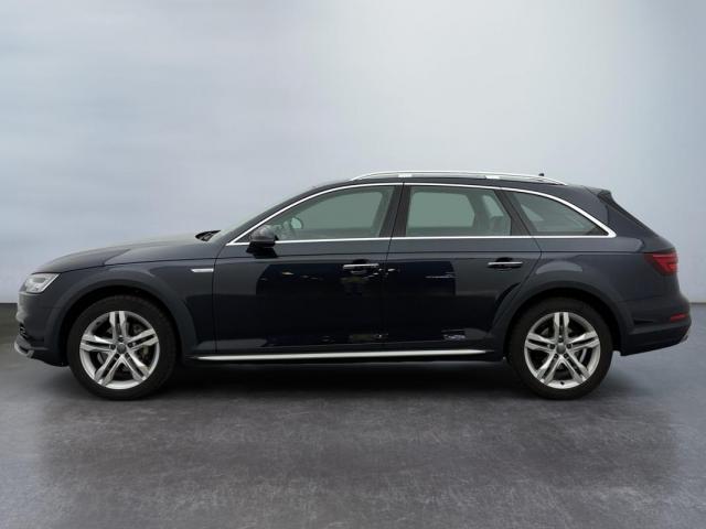 Audi A4 Allroad image 8