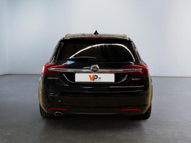 Opel Insignia Sports Tourer image 8