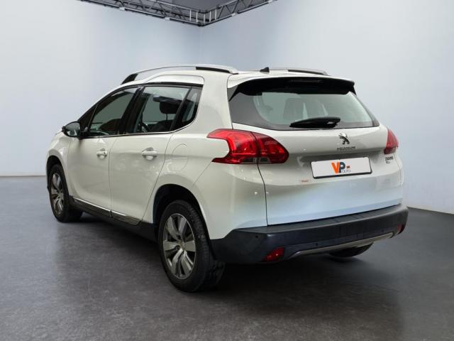 Peugeot 2008 image 2