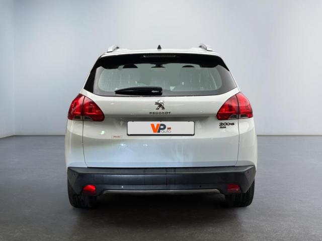 Peugeot 2008 image 1