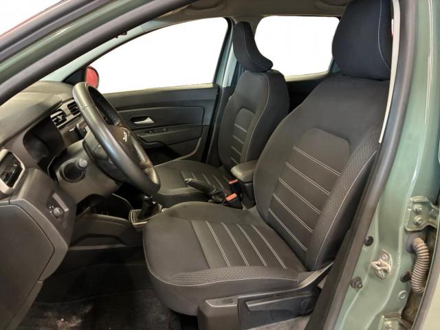 Dacia Duster image 1