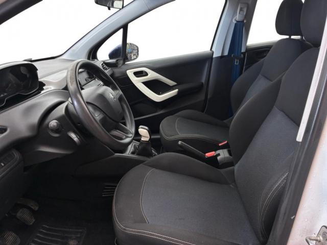 Peugeot 208 image 2
