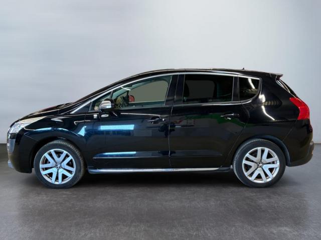 Peugeot 3008 Hybrid4 image 4