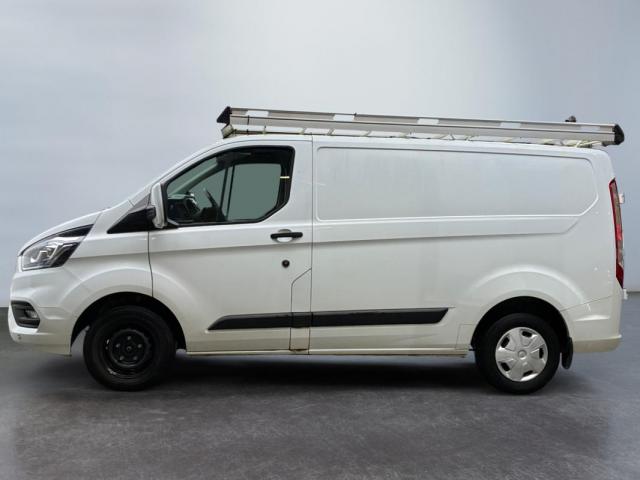 Ford Transit Custom image 8