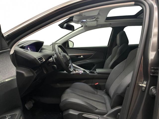 Peugeot 3008 image 8