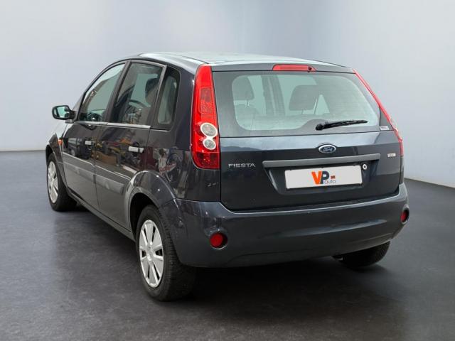Ford Fiesta image 4