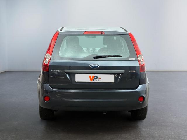 Ford Fiesta image 8