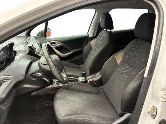 Peugeot 2008 image 5