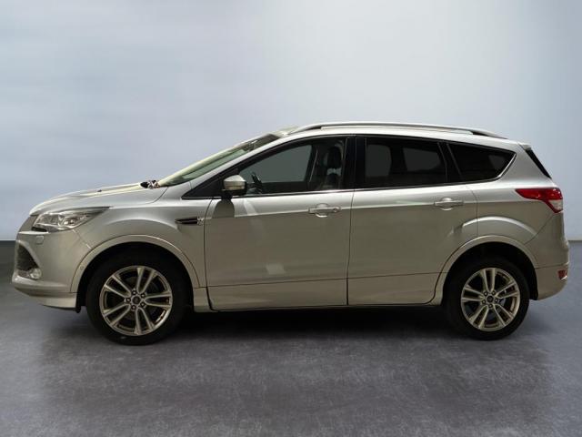 Ford Kuga image 3