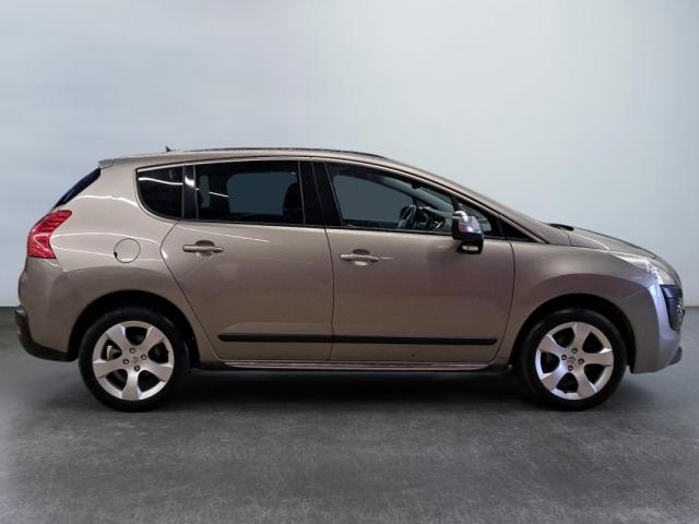 Peugeot 3008 image 3