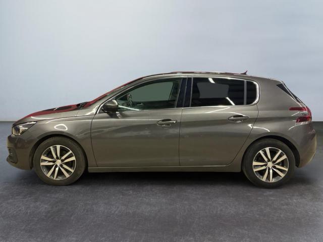 Peugeot 308 image 1