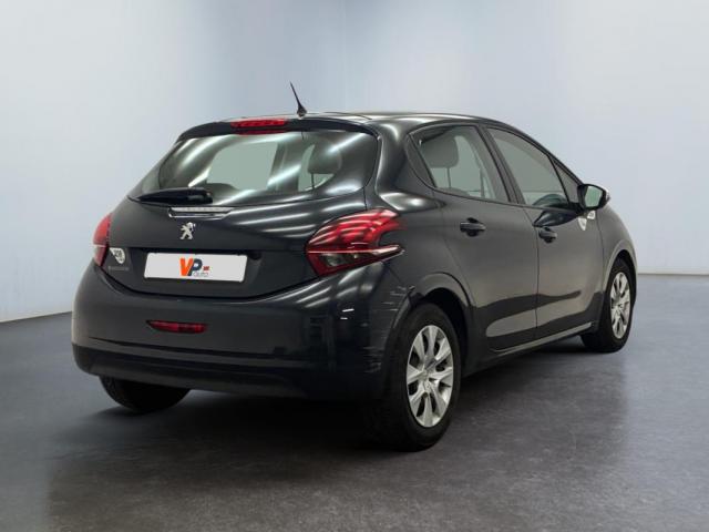 Peugeot 208 image 2