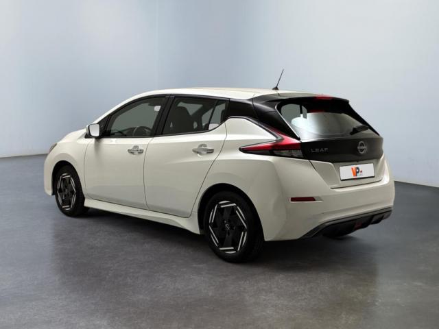 Nissan Leaf image 3