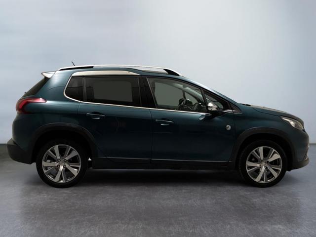 Peugeot 2008 image 2