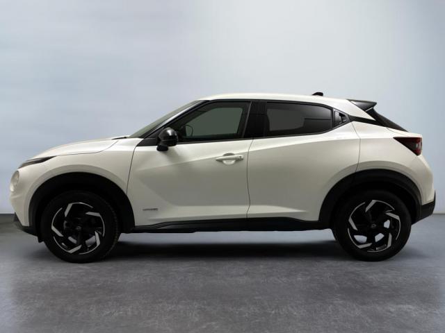 Nissan Juke image 8