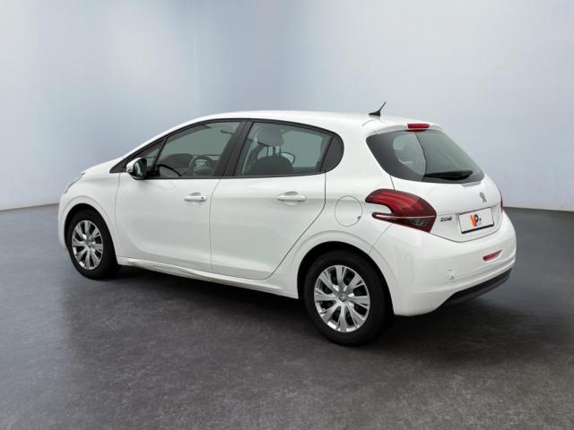 Peugeot 208 image 3