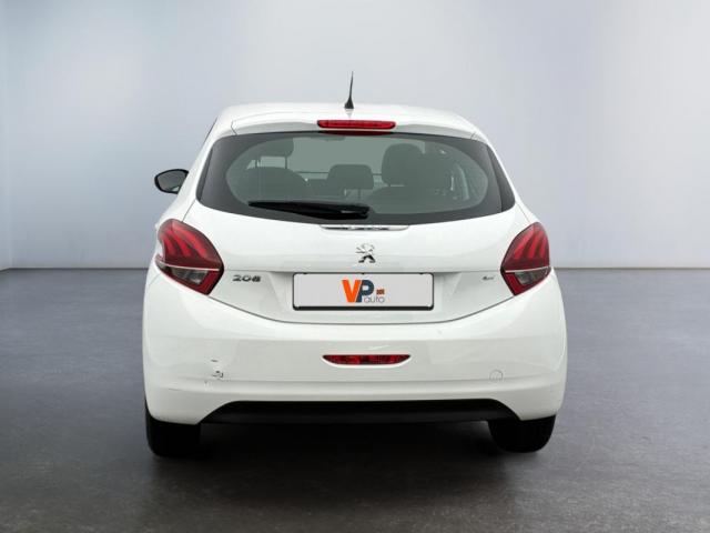 Peugeot 208 image 2