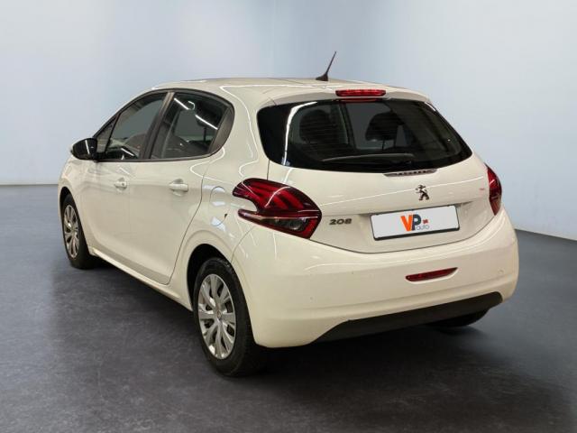 Peugeot 208 image 1