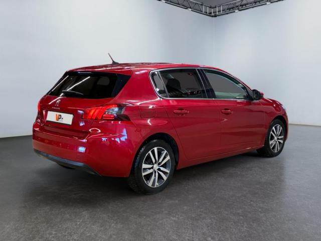 Peugeot 308 image 1