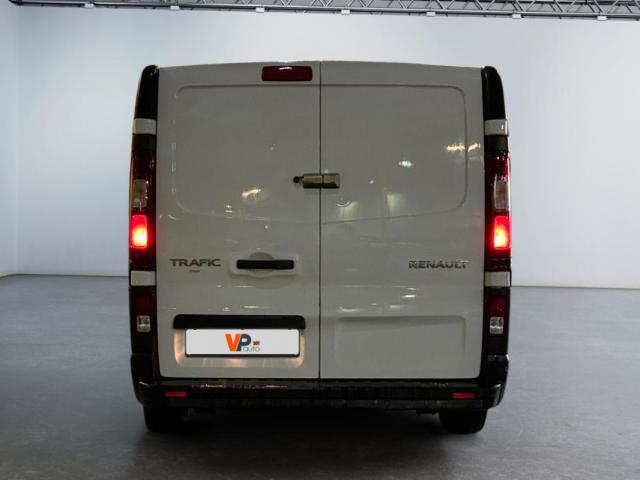 Renault Trafic image 2