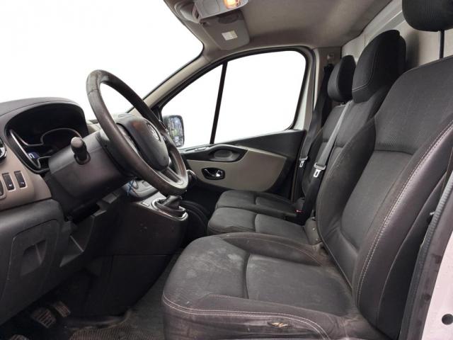 Renault Trafic image 7