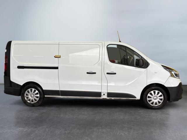 Renault Trafic image 7