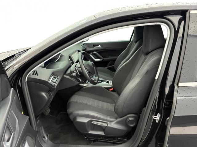 Peugeot 308 image 8