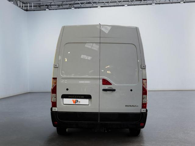 Renault Master image 2