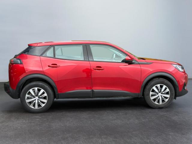 Peugeot 2008 image 2