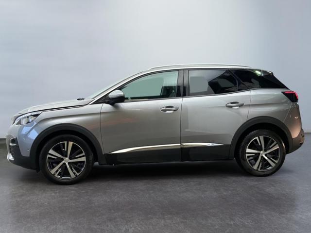 Peugeot 3008 image 2