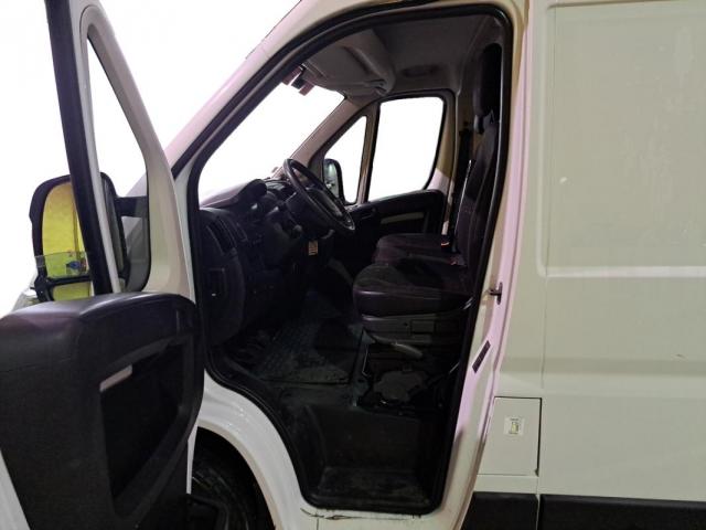 Peugeot Boxer image 1