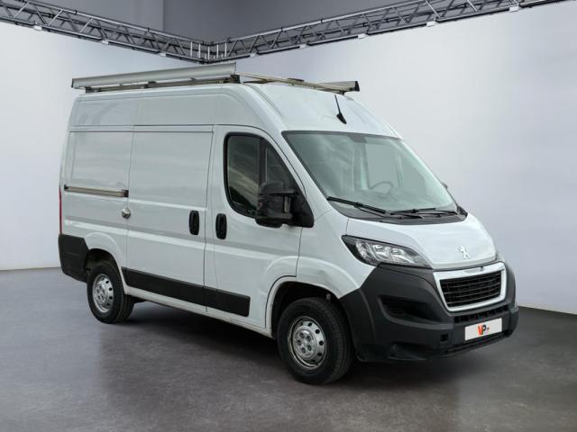 Peugeot Boxer image 1