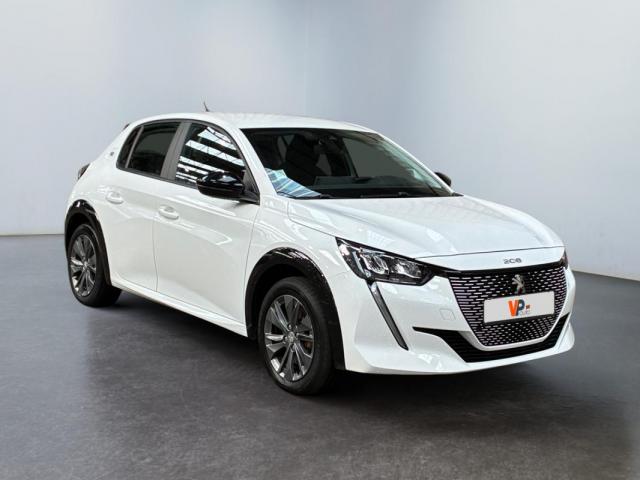 Peugeot 208 image 1
