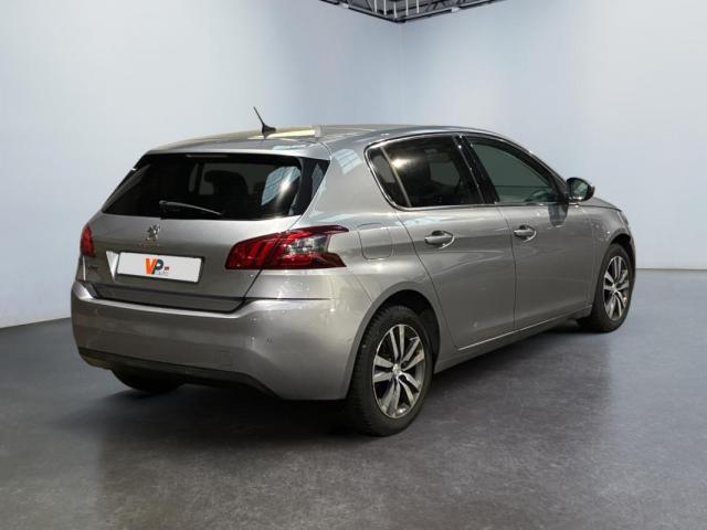 Peugeot 308 image 2