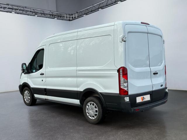 Ford Transit image 7