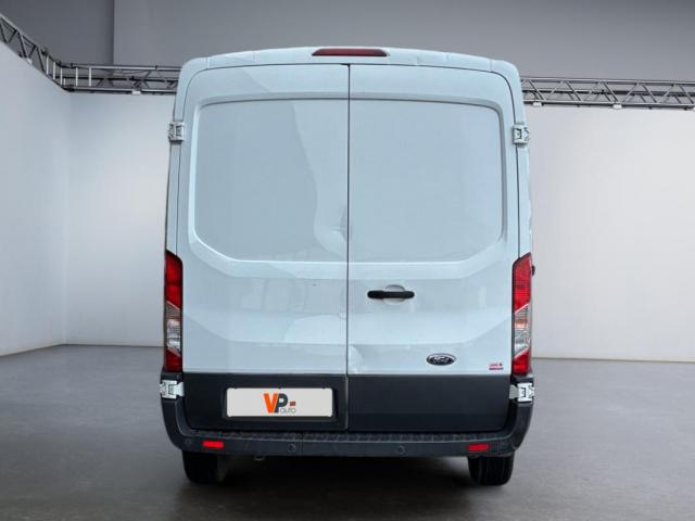 Ford Transit image 8
