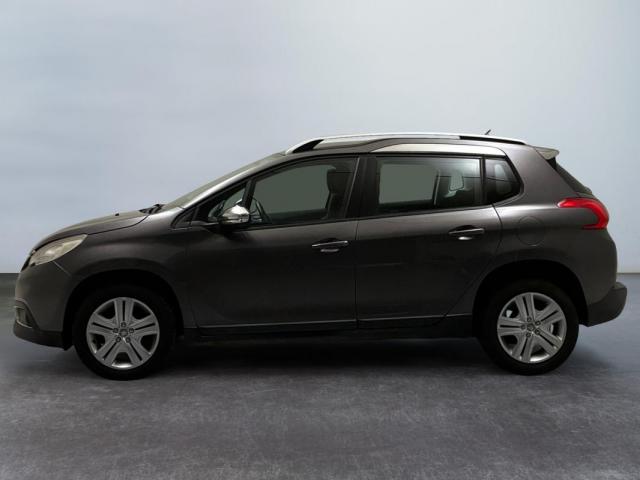 Peugeot 2008 image 2