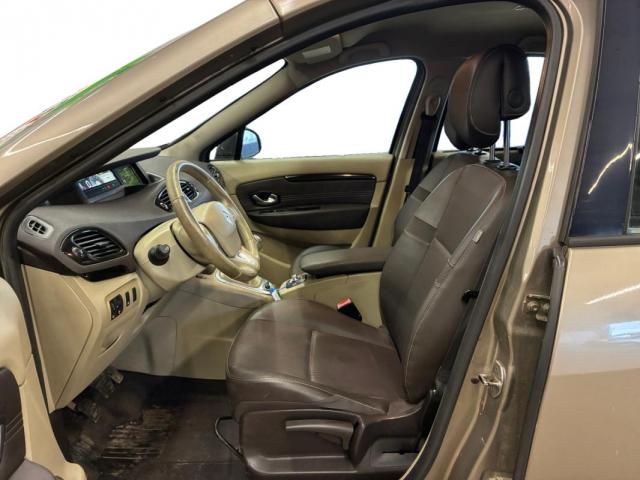 Renault Grand Scénic image 6