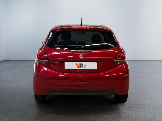 Peugeot 208 image 5