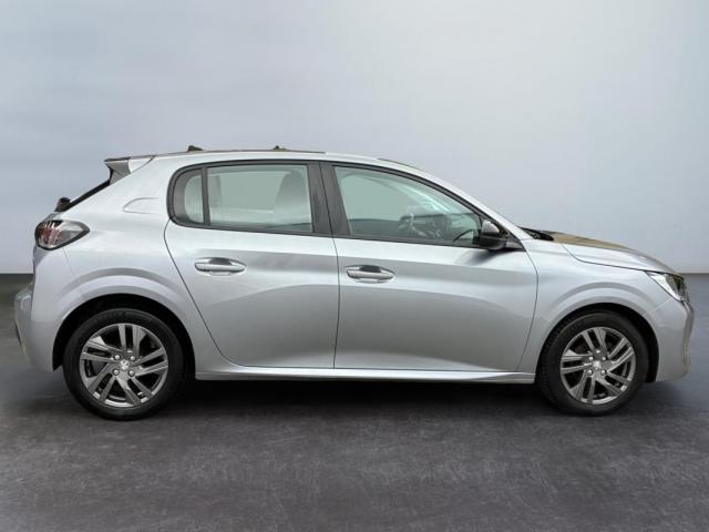 Peugeot 208 image 6