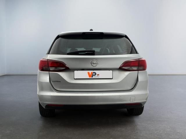 Opel Astra Sports Tourer image 5