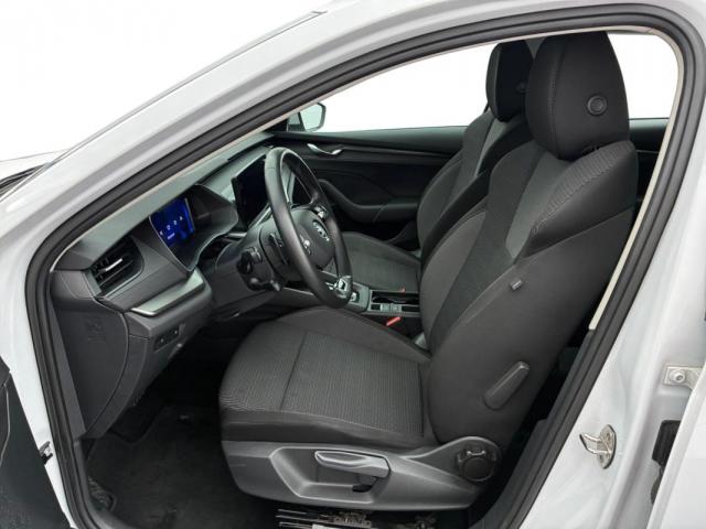 Skoda Octavia image 4