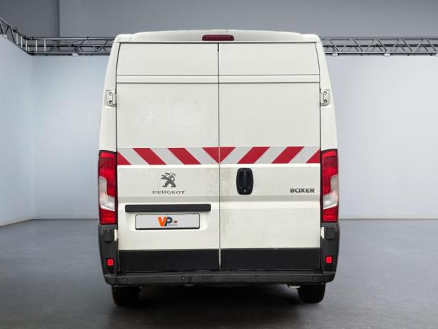 Peugeot Boxer image 2