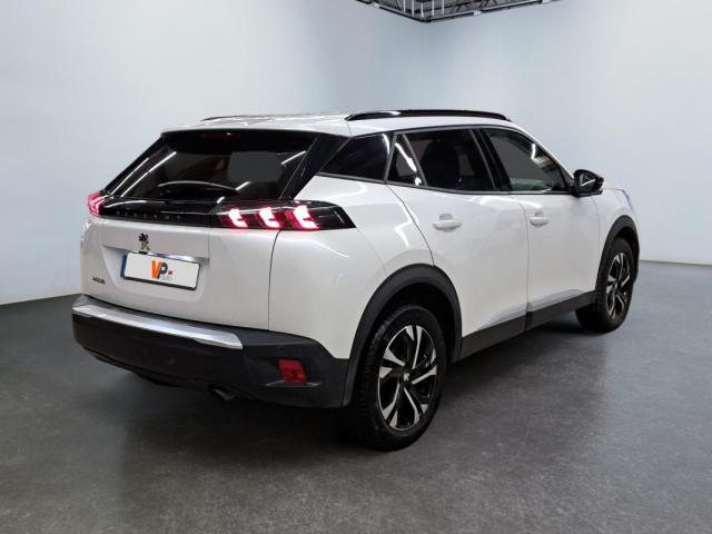 Peugeot 2008 image 2