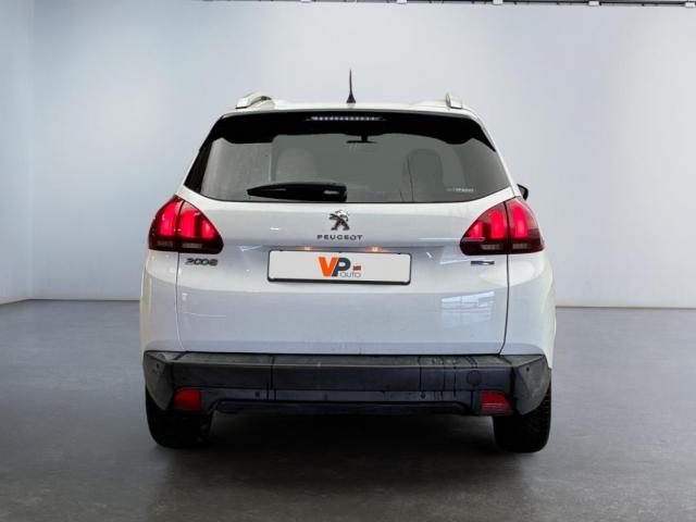 Peugeot 2008 image 3