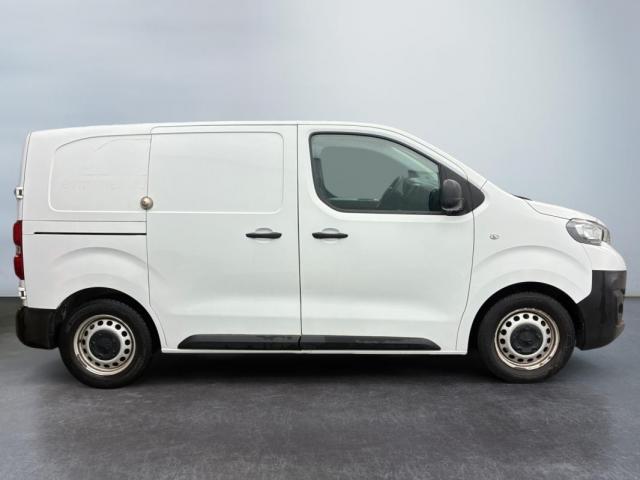 Peugeot Expert image 1