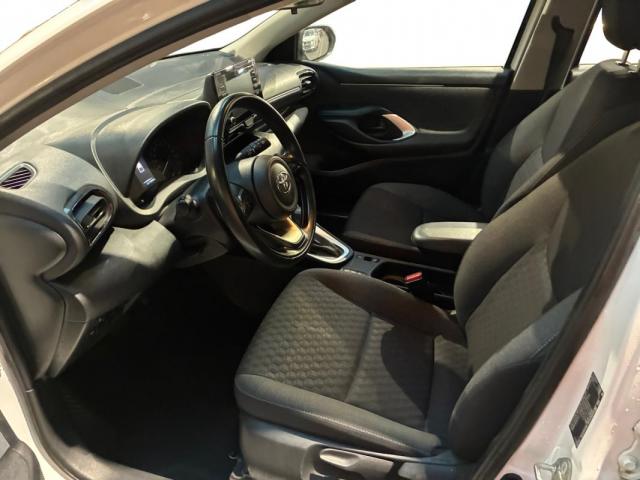 Toyota Yaris image 8