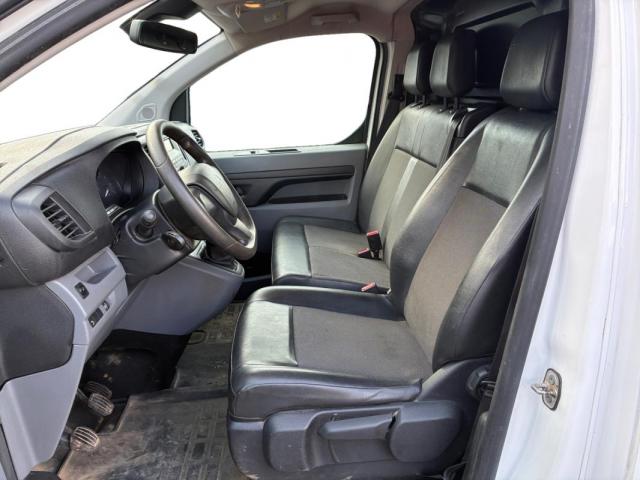 Peugeot Expert image 2